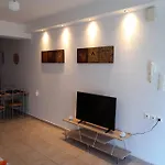 Διαμέρισμα Johny Clara House